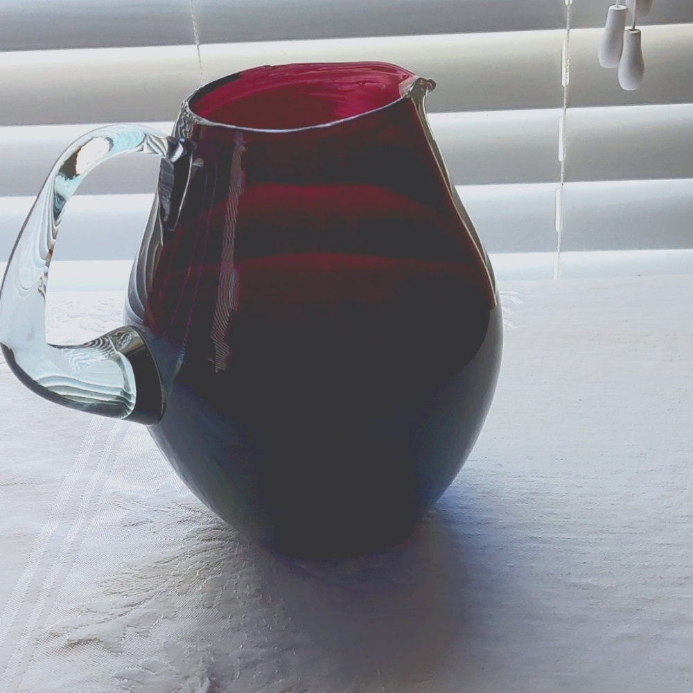DARK PURPLE PITCHER WITH CLEAR GLASS HANDLE
